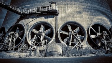 fan-3645379_1920